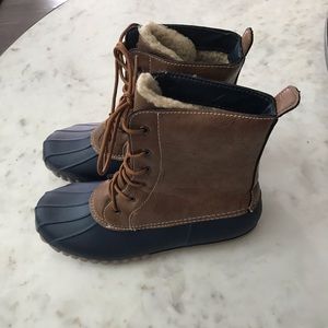 bare traps duck boots